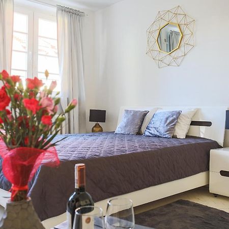 Republika Kopernika Apartment ทอรูน ภายนอก รูปภาพ